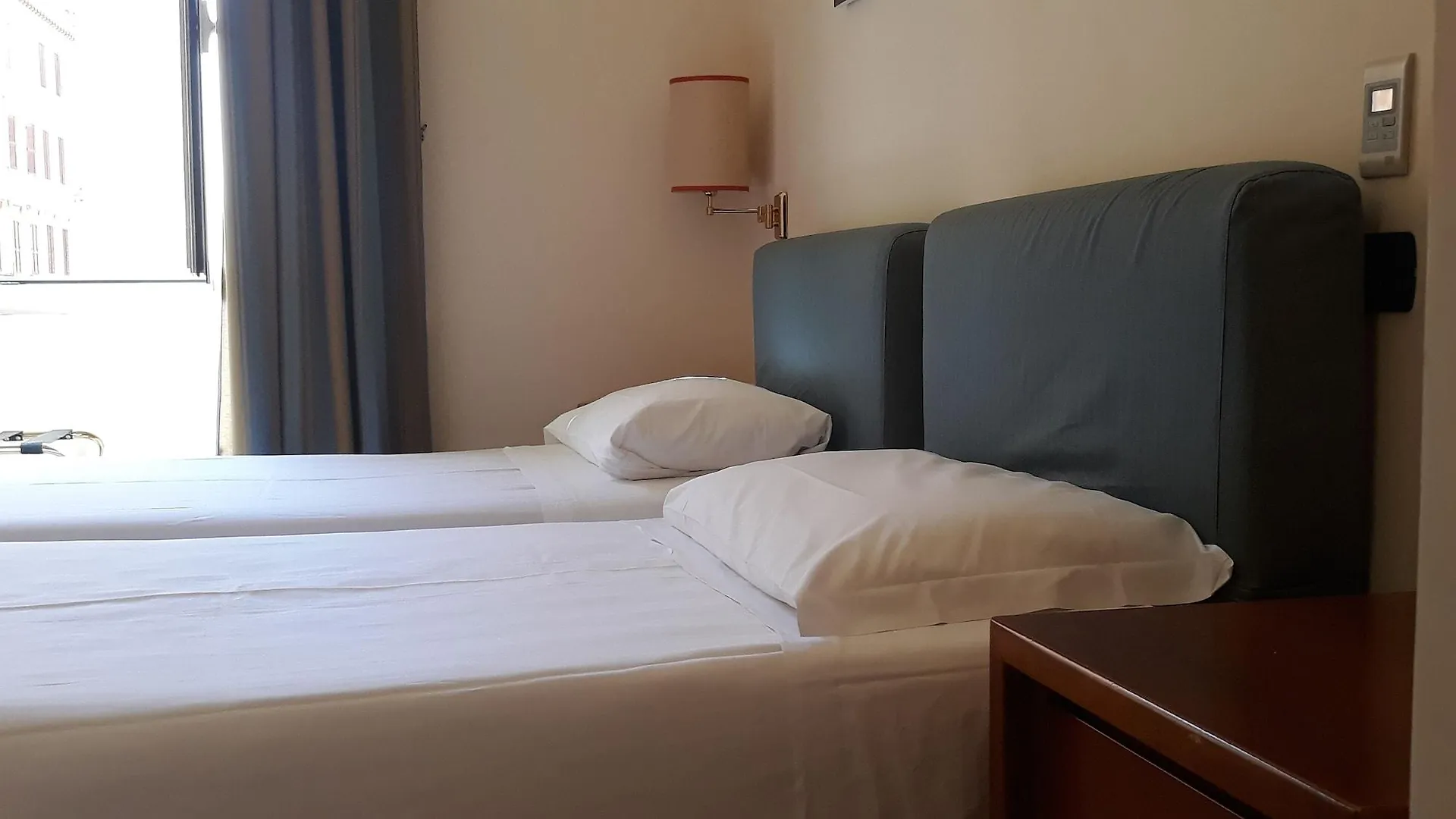 ***  Crosti Hotel Рим Италия