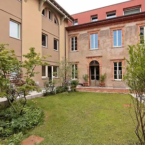 https://stile-libero.italymilanhotels.net