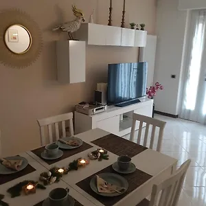 Girasole, Apartament Salò