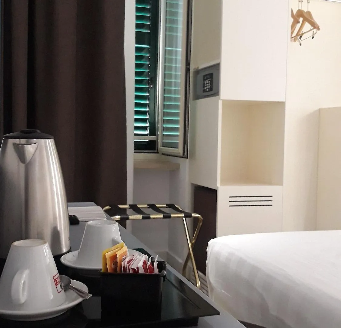 Crosti Hotel Rome