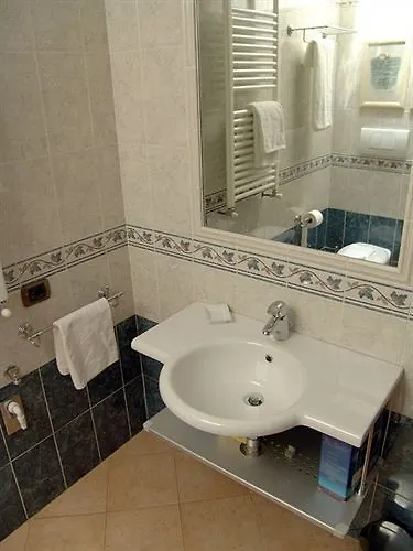 Crosti Hotel Rome